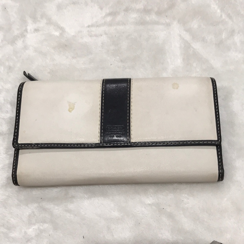 Authentic Coach Multiple Pockets Wallet - image 1